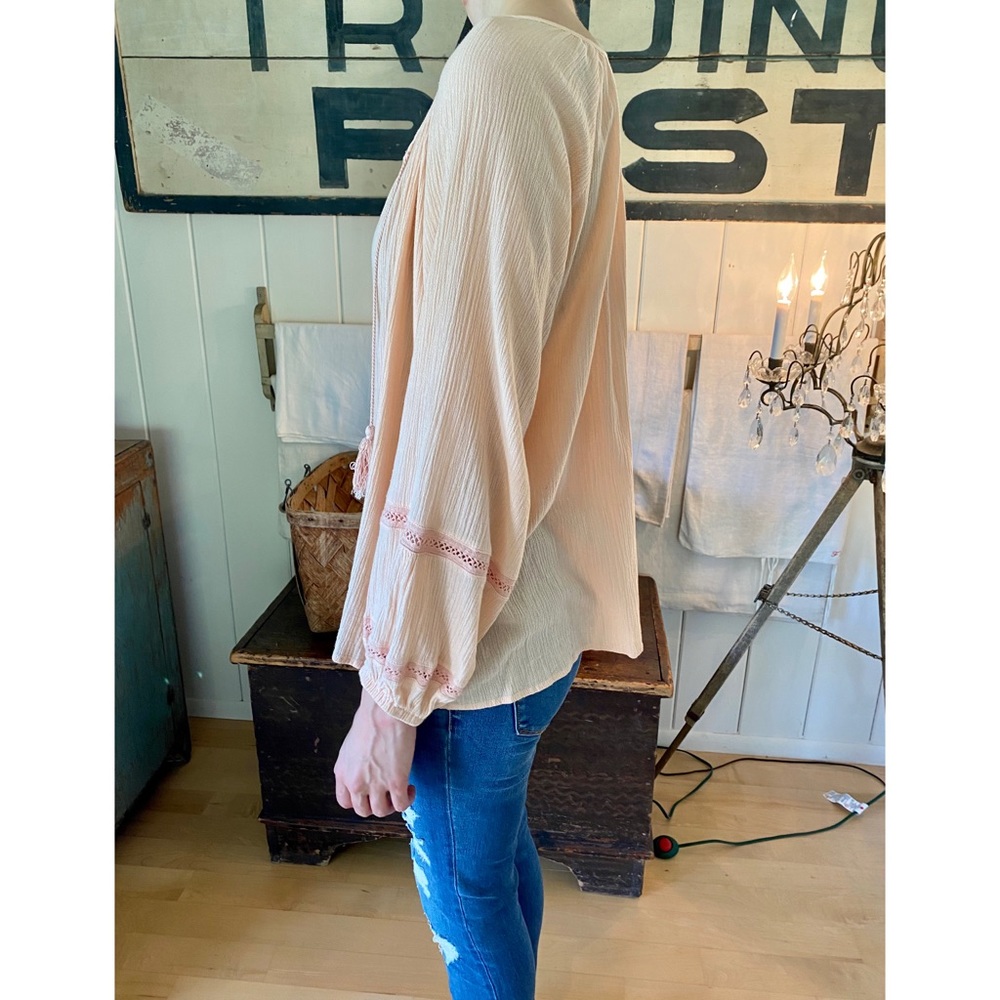 SOLD ♥️ Spell ♥️ Moroccan Luxe Pink Blouse - Picture 4 of 9
